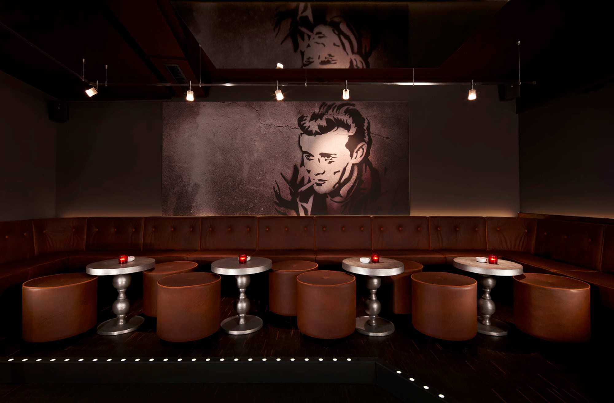 Anthony's Bar