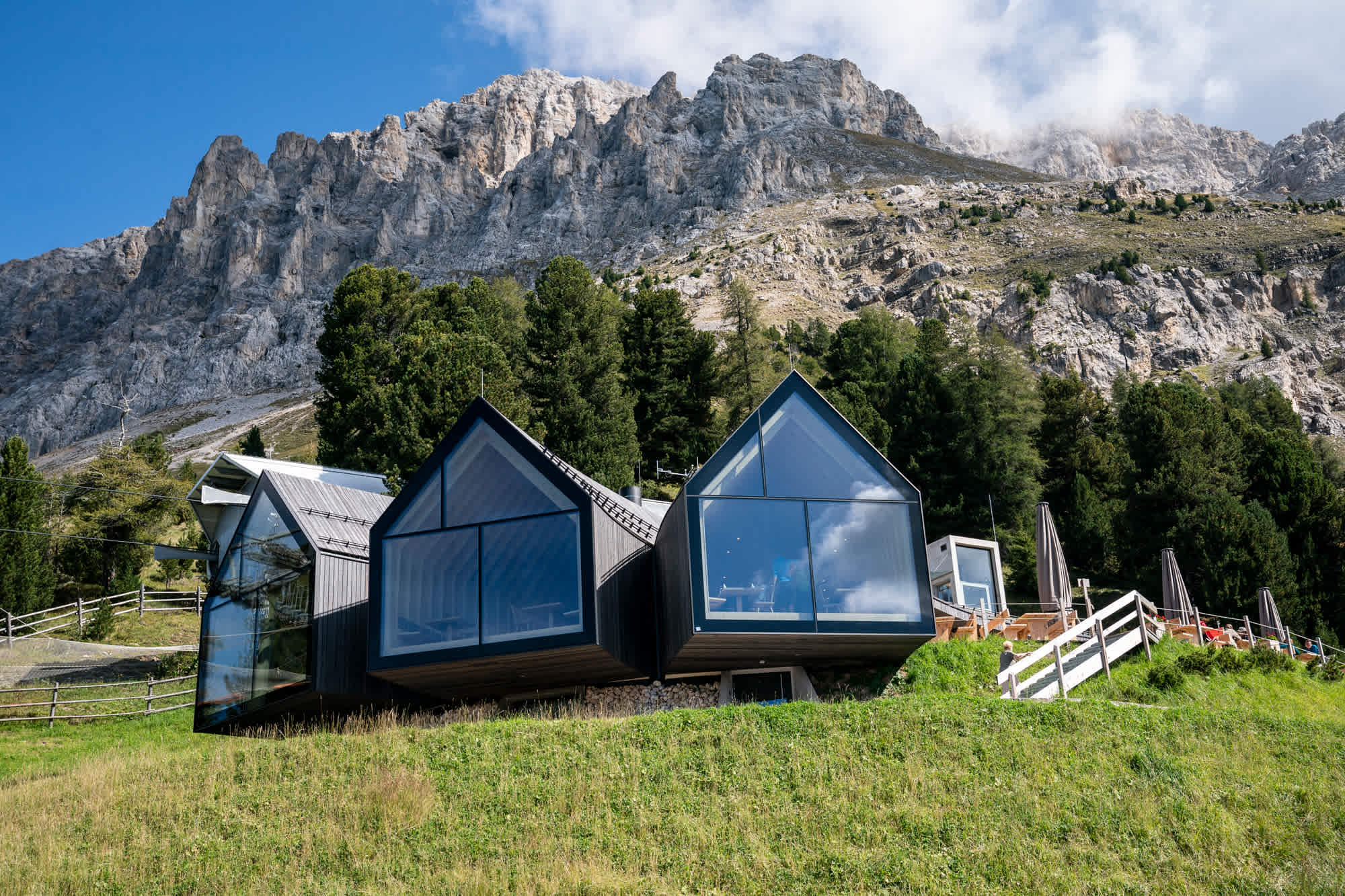 Panoramafenster der Berghütte Oberholz
