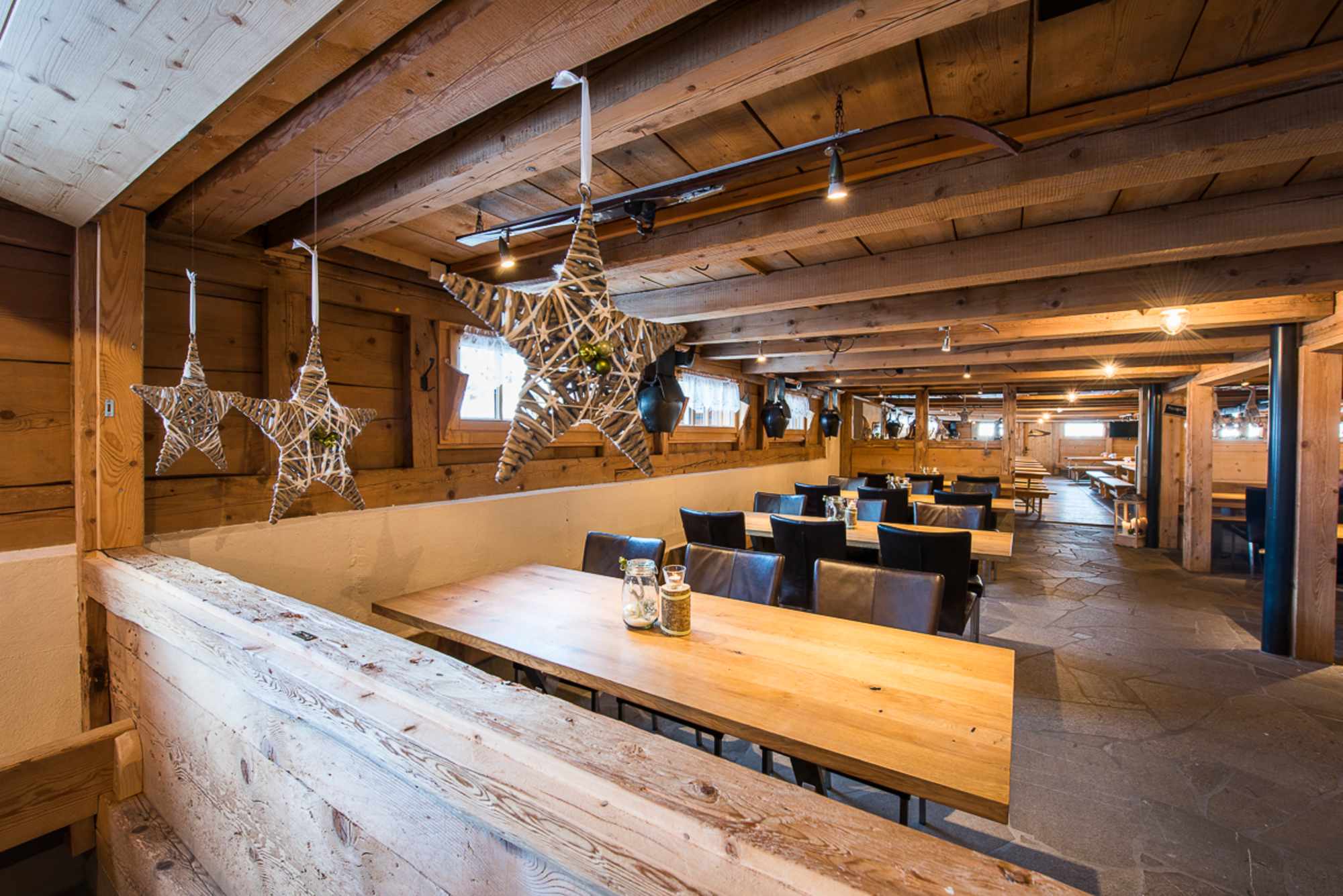 Heimelige Atmosphäre in der Skihütte Schwand