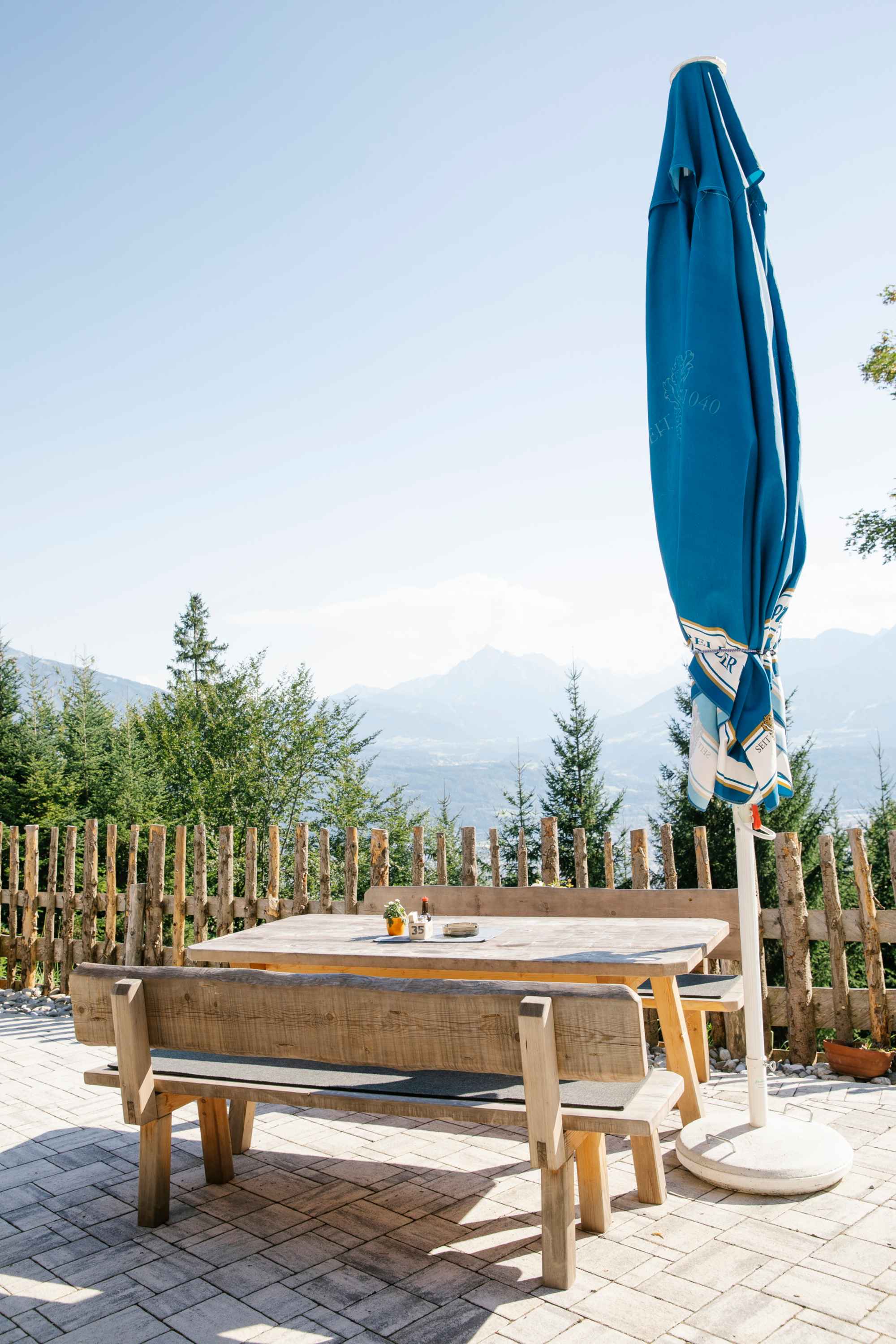 Die wunderschöne Aussicht von der Enzianhütte bei Hochrum