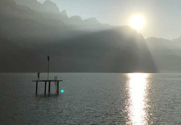 Der Sonne entgegen wandern