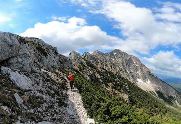 Bergsteiger am Rauhen Kamm auf den Ötscher