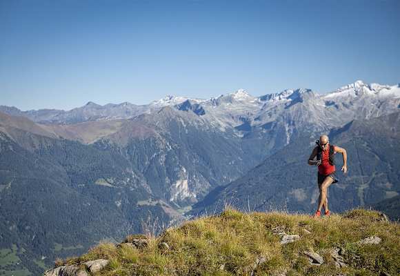 Martin Schwarzl im Gasteinertal, Blick auf die Berge