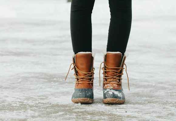 Winterschuhen wird einiges abverlangt - die richtige Lagerung verlängert ihre Lebensdauer