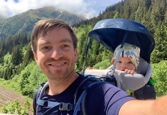 Julian Paschinger Wandern mit Kraxe