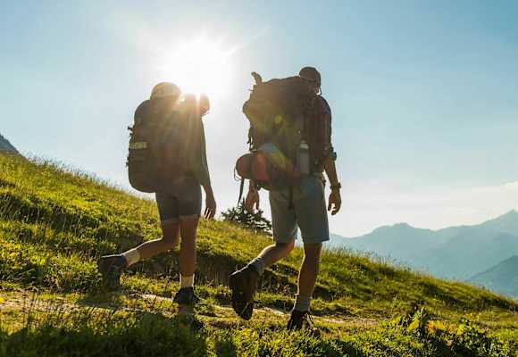 Wanderer in den Tannheimer Bergen in Tirol