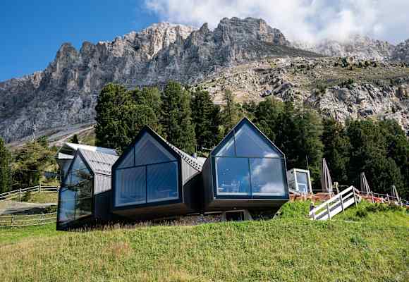 Panoramafenster der Berghütte Oberholz