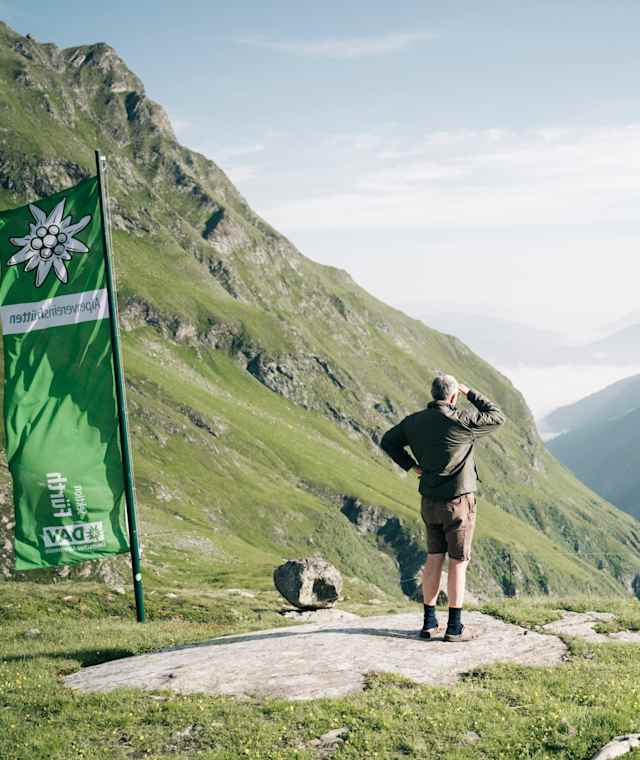 Die Sicht von der Neuen Fürther Hütte in das Hollersbachtal