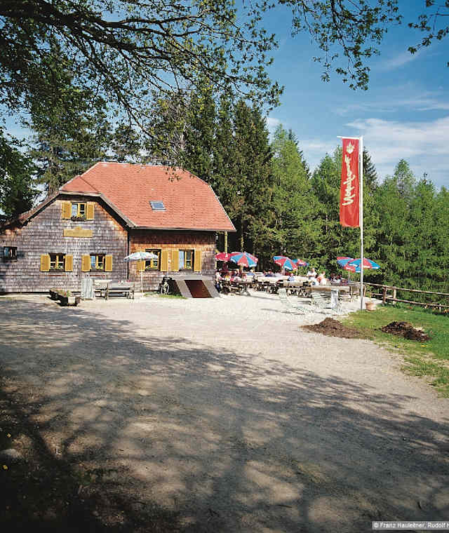 Die Ochsenburger Hütte auf der Rudolfshöhe.