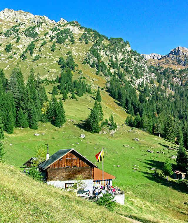Die urichige Aeugstenhütte