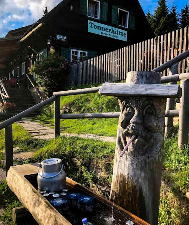 Die Tonnerhütte am Fuße des Zirbitzkogels