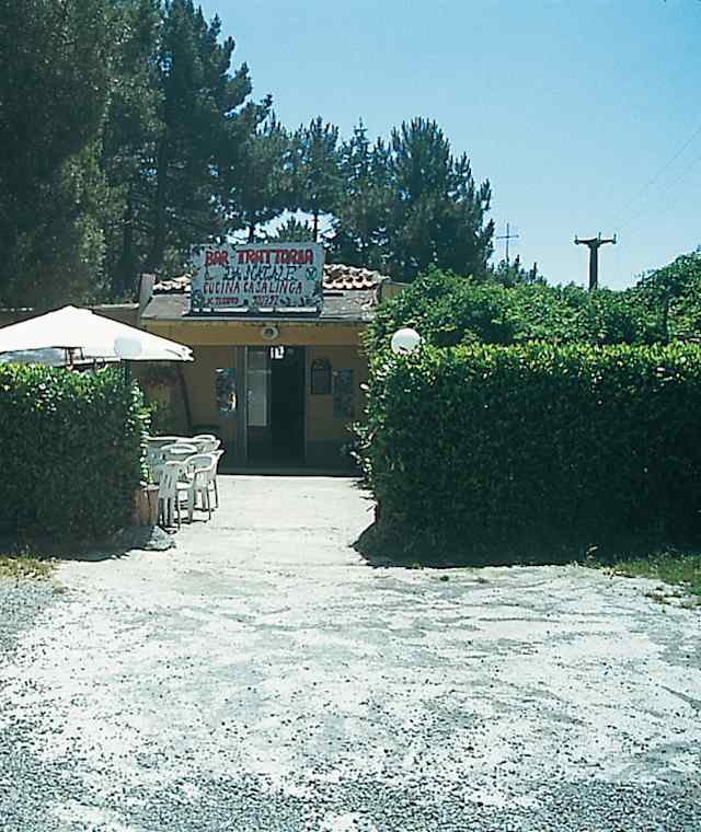 Bar-Trattoria "Da Natale", die beliebte Einkehr am Colle del Telegrafo.