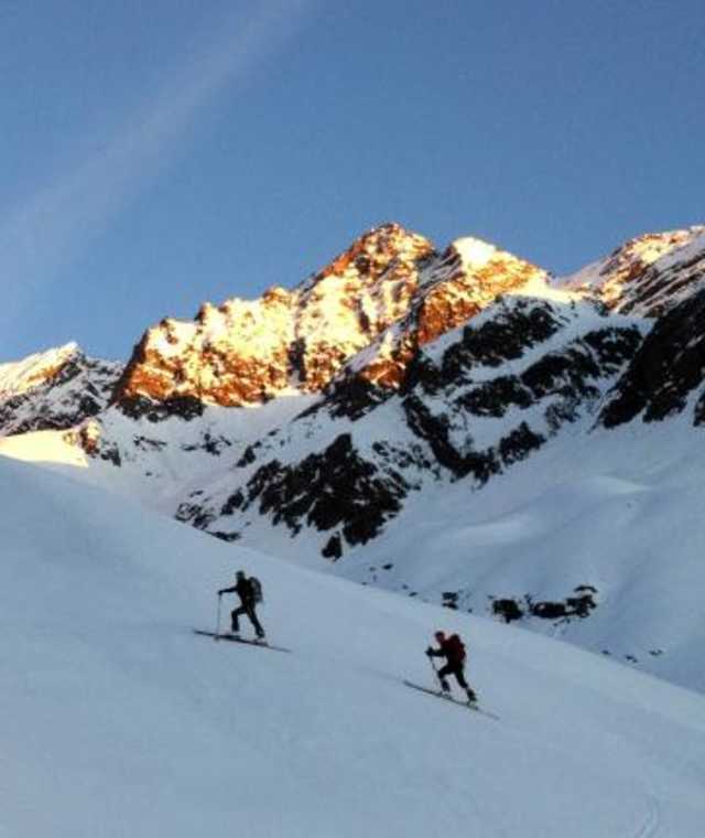 Oberhalb des Latschengürtels, ab hier nun freies Skigelände.