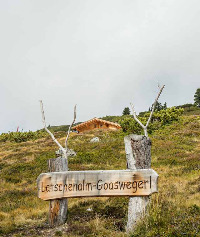 Am Weg zur Latschenalm